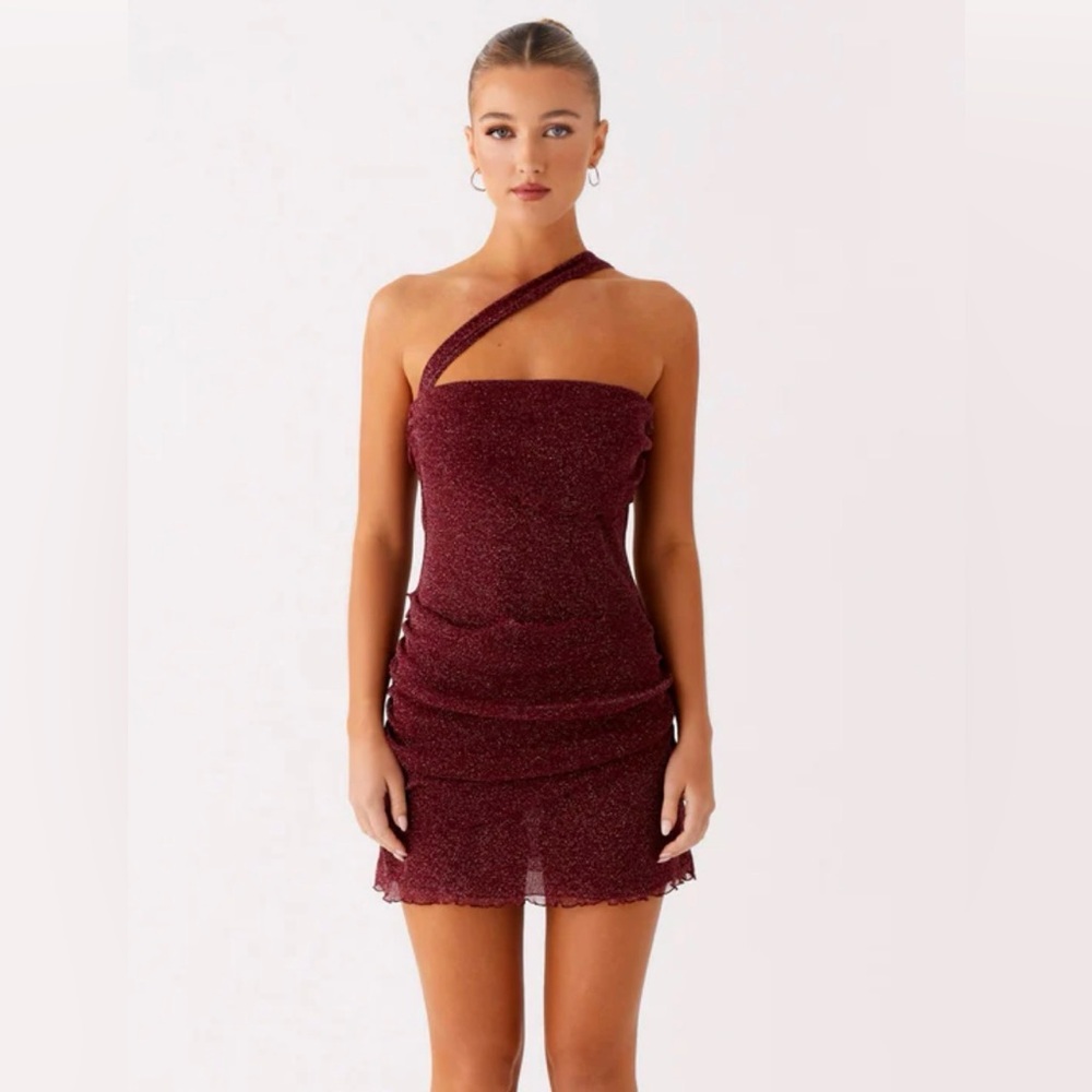 Women’s One-Shoulder Burgundy Sparkle Mini Dress